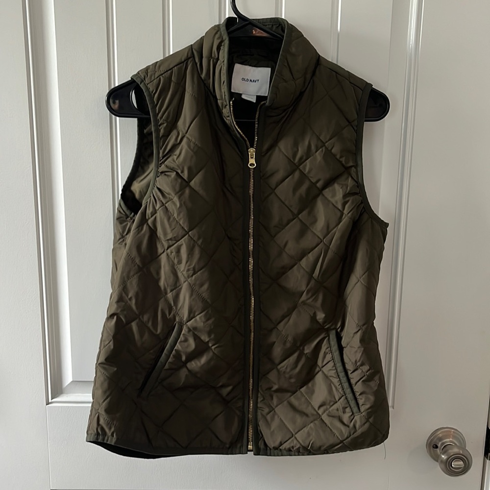 Women’s Old Navy Vest size Medium